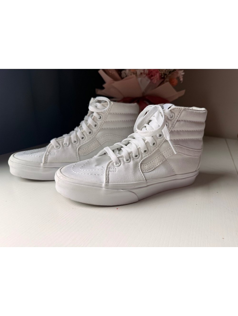 Vans Sk8-Hi White High Top Sneakers Women’s 5 Men’s 3.5